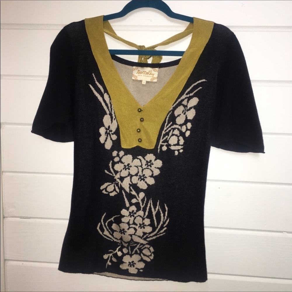 Anthropologie Lia Molly knit top w Bow at Neck
